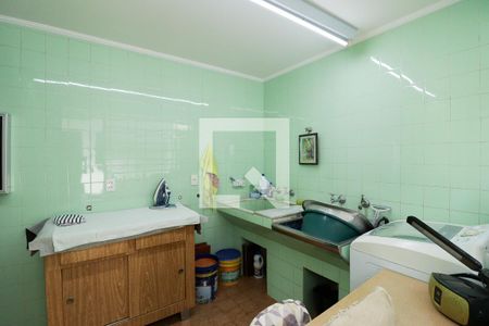 Casa à venda com 220m², 3 quartos e 3 vagasÁrea de Serviço