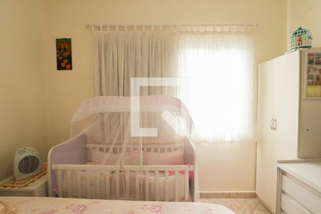 Casa à venda com 220m², 3 quartos e 3 vagasQuarto 2