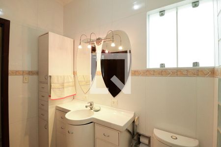 Casa à venda com 220m², 3 quartos e 3 vagasBanheiro Social