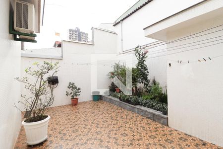 Casa à venda com 220m², 3 quartos e 3 vagasÁrea externa