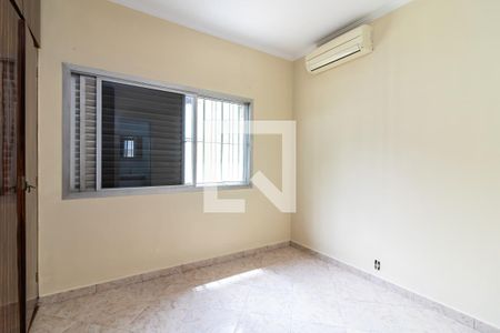 Suíte de casa à venda com 3 quartos, 220m² em Vila Ester (zona Norte), São Paulo