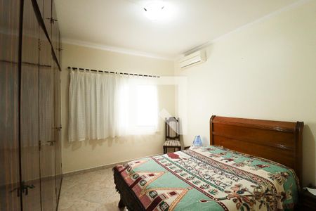 Casa à venda com 220m², 3 quartos e 3 vagasQuarto 3