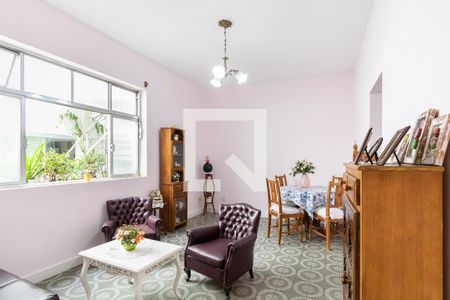 Casa à venda com 330m², 6 quartos e 6 vagas