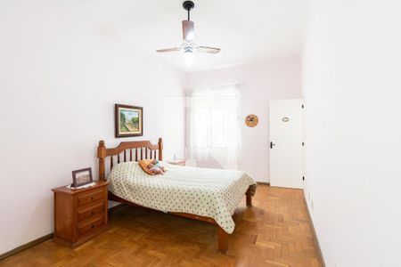 Casa à venda com 330m², 6 quartos e 6 vagas