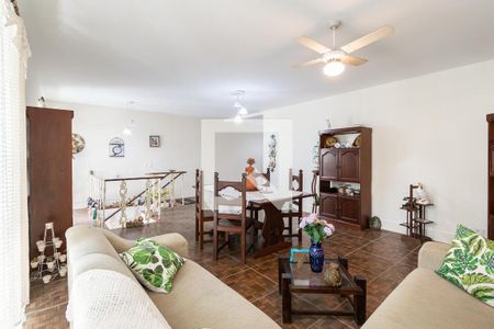 Casa à venda com 330m², 6 quartos e 6 vagas