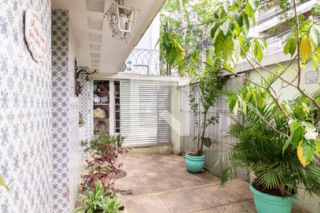 Casa à venda com 330m², 6 quartos e 6 vagas