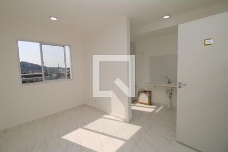 Sala de apartamento para alugar com 2 quartos, 52m² em Ramos, Rio de Janeiro