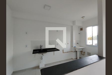 Apartamento para alugar com 46m², 2 quartos e 1 vaga Apartamento para alugar com 46m², 2 quartos e 1 vagaCozinha e Área de Serviço
