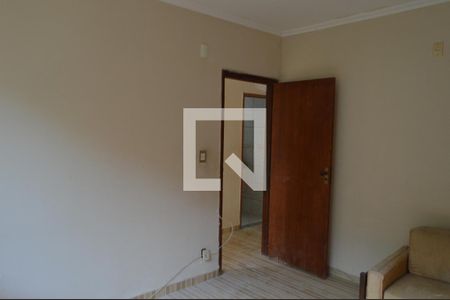 Casa à venda com 280m², 3 quartos e 4 vagasSuíte