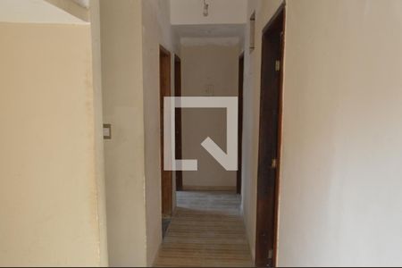 Casa à venda com 280m², 3 quartos e 4 vagasCorredor