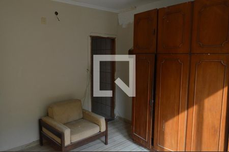 Casa à venda com 280m², 3 quartos e 4 vagasSuíte