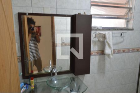 Casa à venda com 280m², 3 quartos e 4 vagasBanheiro 2