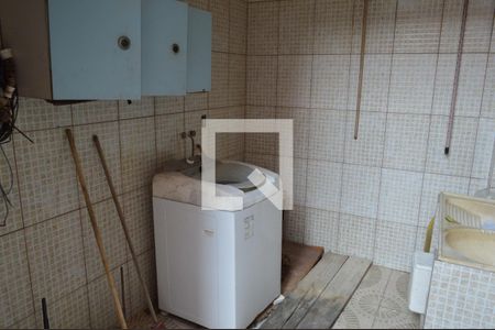 Casa à venda com 280m², 3 quartos e 4 vagasÁrea de Serviço