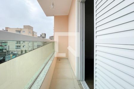 Casa à venda com 144m², 3 quartos e 3 vagasSacada - Suíte