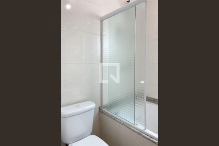 Casa à venda com 144m², 3 quartos e 3 vagasBanheiro - Suíte