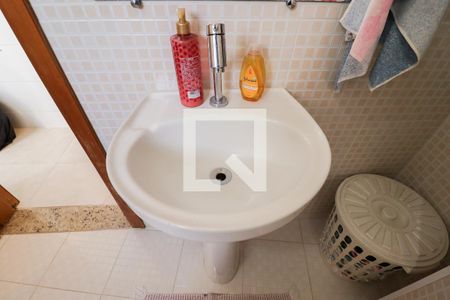 Casa à venda com 110m², 2 quartos e sem vagaBanheiro Social