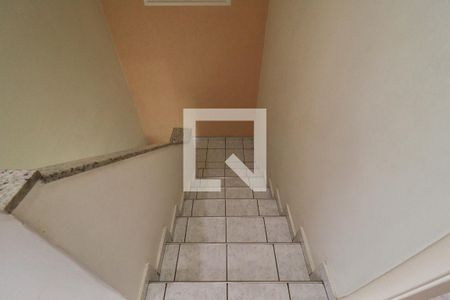 Casa à venda com 110m², 2 quartos e sem vagaEscada