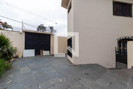 Casa para alugar com 203m², 4 quartos e 4 vagasQuintal