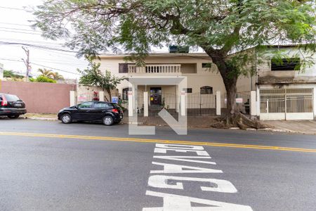 Casa para alugar com 203m², 4 quartos e 4 vagasFachada