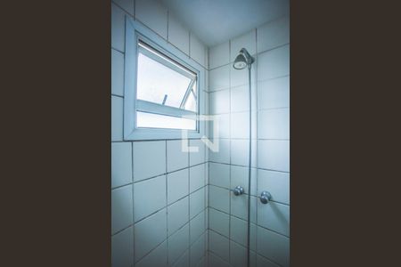 Banheiro de apartamento para alugar com 1 quarto, 43m² em Vila Guarani (z Sul), São Paulo