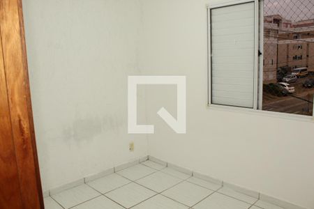 Quarto 2 de apartamento para alugar com 2 quartos, 47m² em Jardim Isis, Cotia