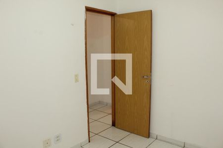 Quarto 1 de apartamento para alugar com 2 quartos, 47m² em Jardim Isis, Cotia