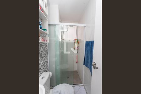 Casa de condomínio à venda com 44m², 2 quartos e sem vaga Casa de condomínio à venda com 44m², 2 quartos e sem vagaBanheiro