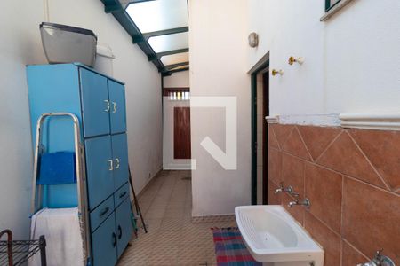 Casa à venda com 360m², 3 quartos e 4 vagas Casa à venda com 360m², 3 quartos e 4 vagasÁrea de Serviço 02