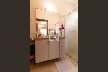 Casa à venda com 360m², 3 quartos e 4 vagas Casa à venda com 360m², 3 quartos e 4 vagasBanheiro da Suíte