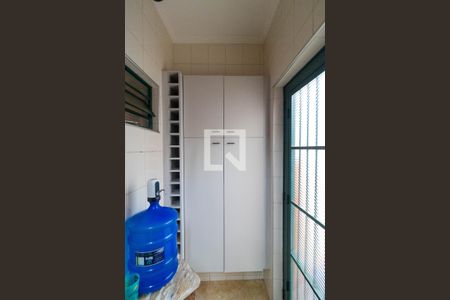 Casa à venda com 360m², 3 quartos e 4 vagas Casa à venda com 360m², 3 quartos e 4 vagasCozinha