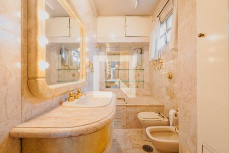 Apartamento à venda com 170m², 3 quartos e 2 vagasBanheiro da Suíte