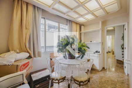 Apartamento à venda com 170m², 3 quartos e 2 vagasCopa