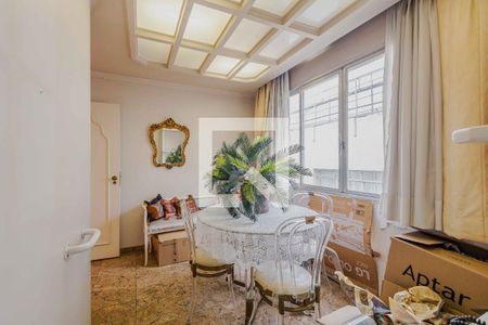 Apartamento à venda com 170m², 3 quartos e 2 vagasCopa