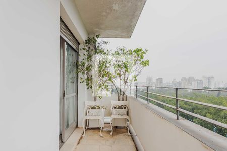 Apartamento à venda com 170m², 3 quartos e 2 vagasVaranda da Suíte