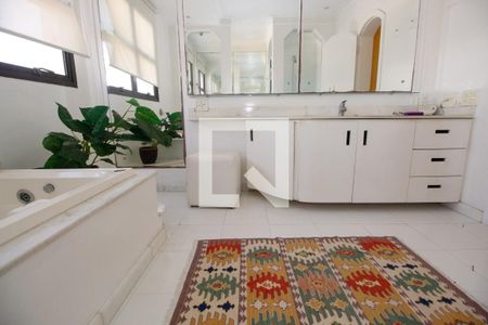 Apartamento para alugar com 477m², 4 quartos e 5 vagasBanheiro da Suíte 3