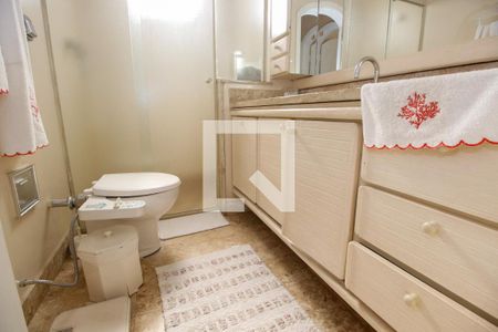 Apartamento para alugar com 477m², 4 quartos e 5 vagasBanheiro da Suíte 1