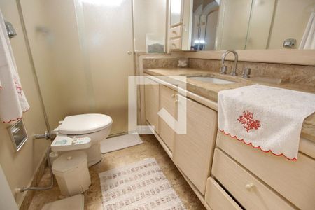 Apartamento para alugar com 477m², 4 quartos e 5 vagasBanheiro da Suíte 1