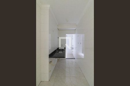 Sala e Cozinha de apartamento para alugar com 2 quartos, 40m² em Jardim Santa Teresinha, São Paulo