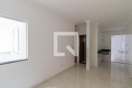 Sala e Cozinha de apartamento para alugar com 2 quartos, 40m² em Jardim Santa Teresinha, São Paulo