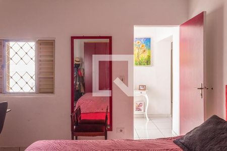 Casa à venda com 233m², 2 quartos e 4 vagas