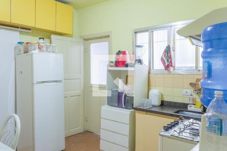 Casa à venda com 233m², 2 quartos e 4 vagas