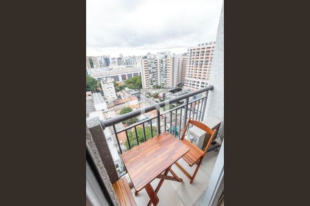 Studio para alugar com 28m², 1 quarto e sem vaga Studio para alugar com 28m², 1 quarto e sem vagaVaranda da Sala