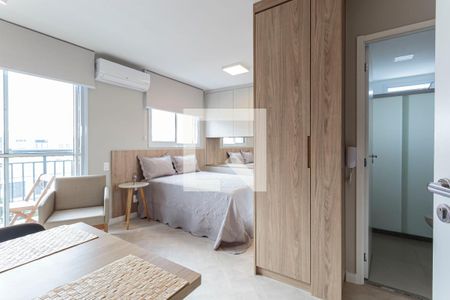 Sala/Quarto de kitnet/studio para alugar com 1 quarto, 28m² em Indianópolis, São Paulo