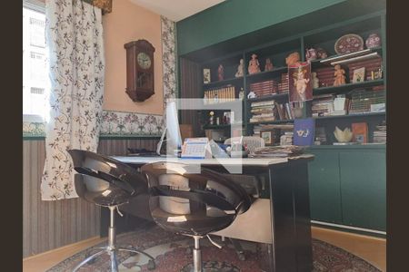 Apartamento à venda com 200m², 4 quartos e 2 vagas