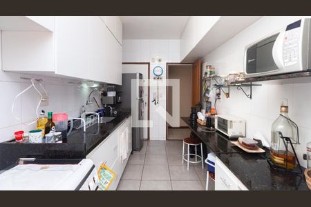 Apartamento à venda com 122m², 4 quartos e 1 vaga