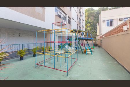 Apartamento à venda com 122m², 4 quartos e 1 vaga