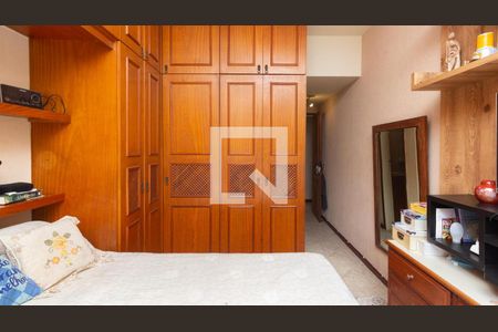 Apartamento à venda com 122m², 4 quartos e 1 vaga