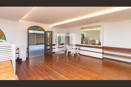 Apartamento à venda com 122m², 4 quartos e 1 vaga