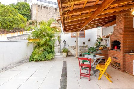 Casa à venda com 4 quartos, 386m² em Vila Monumento, São Paulo