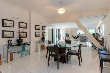 Apartamento à venda com 330m², 3 quartos e 3 vagas